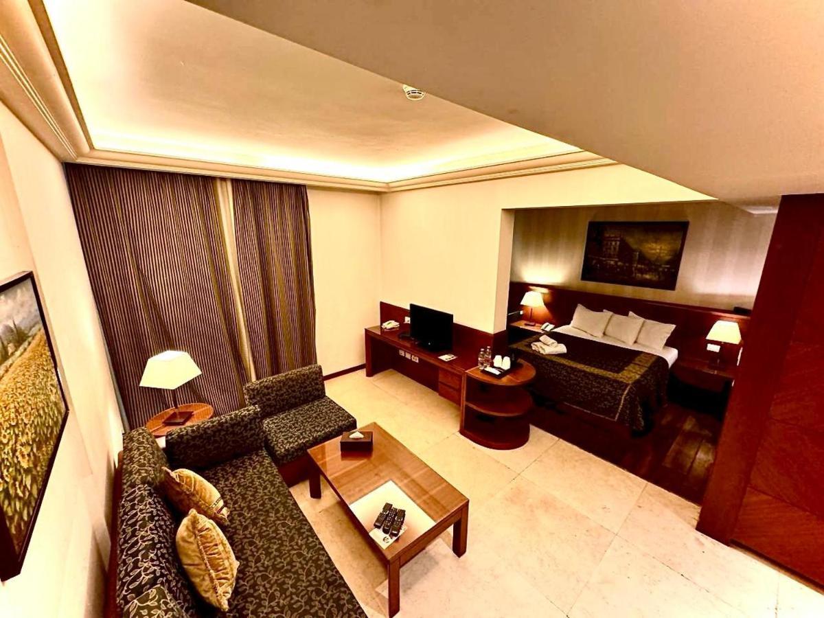 King Suites Hotel Beirute Exterior foto